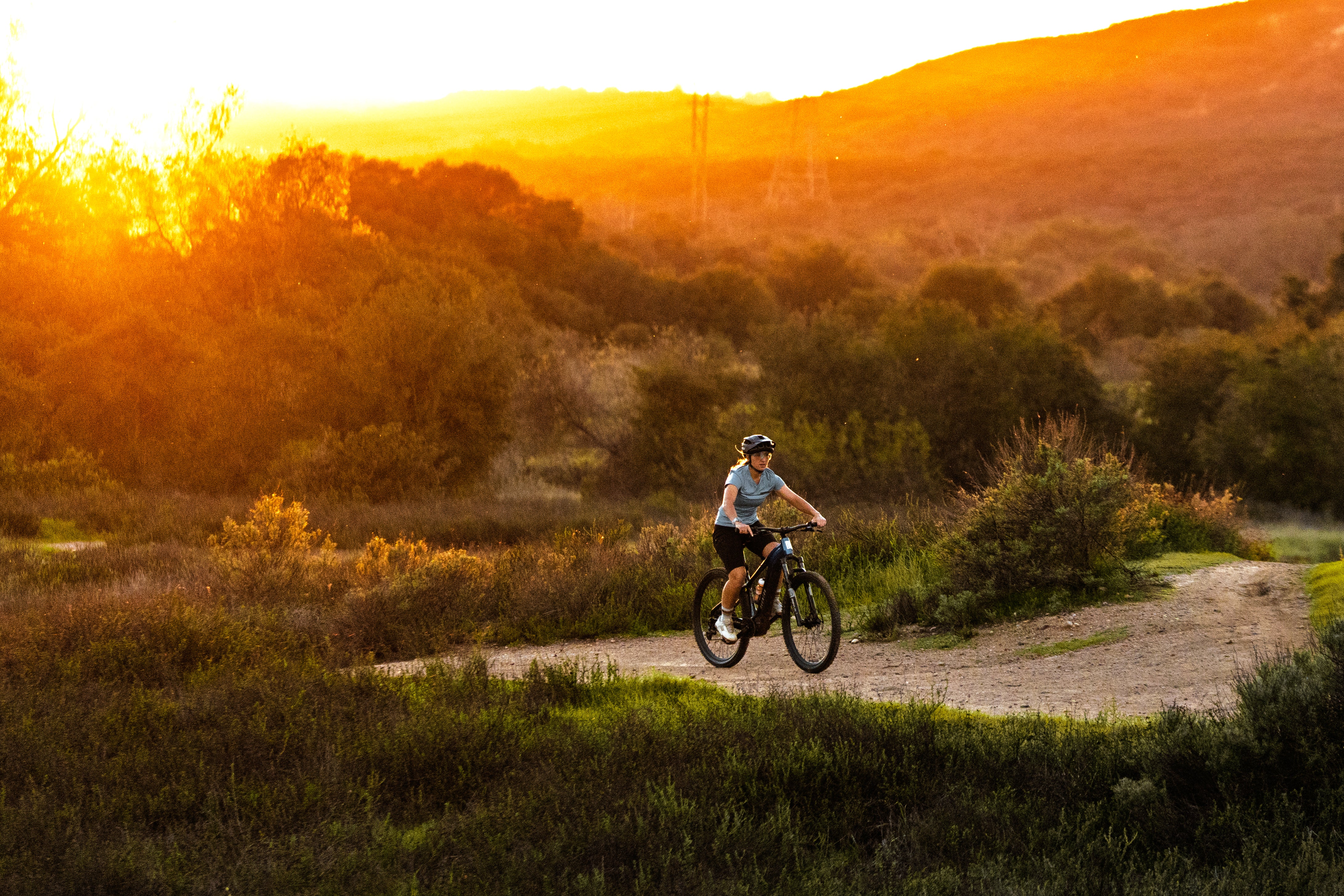 Aventon Current vs Ramblas — Which eMTB Is Right for You?